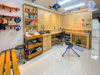 *****บ้านแฝดมือสองย่านนนทบุรี ม. แกรนด์พลีโน่ รัตนาธิเบศร์ หลังมุม บ้านสวย พร้อมเข้าอยู่ บนเนื้อที่กว่า 36.7 ตร.ว. 3 ห้องนอน 2 ห้องน้ำ 2 ที่จอดรถ พร้อมแถมแอร์ 4 เครื่องและที่ดูดควันจากเตา 1 เครื่อง บนทำเลที่เชื่อมต่อถนนชัยพฤกษ์, ถนนรัตนาธิเบศร์, ถนนนครอินทร์ เดินทางสะดวก ใกล้รถไฟฟ้า "สถานีบางพลู"